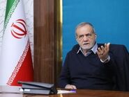 پزشکیان: کسانی که جهان را به صحنه قتل و غارت تبدیل کرده‌اند، امروز ژست انسان دوستی می گیرند