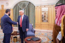 ویدئویی از دیدار ترامپ با جانشین بشار اسد 
