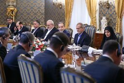دستان خالی دولت در میدان رسانه/ نقدی بر عملکرد تیم اطلاع‌رسانی دولت یک‌سال پس از ریاست‌جمهوری پزشکیان
