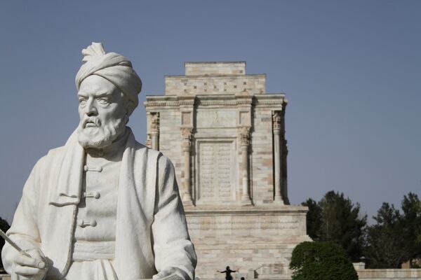 ارزشمندی شاهنامه از اعتدال فردوسی است