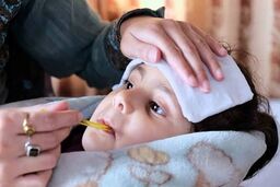 هشدار متخصص اطفال درباره علائم بحرانی تب در کودکان