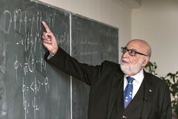 برنده بلژیکی نوبل فیزیک درگذشت
