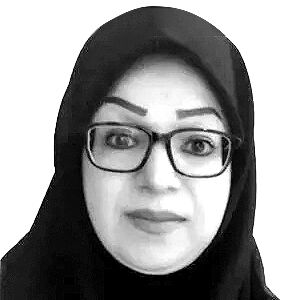 مینا نبئی