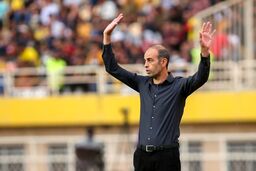 سرمربی سپاهان: پرسپولیس فوق‌العاده تیم قوی‌ای است