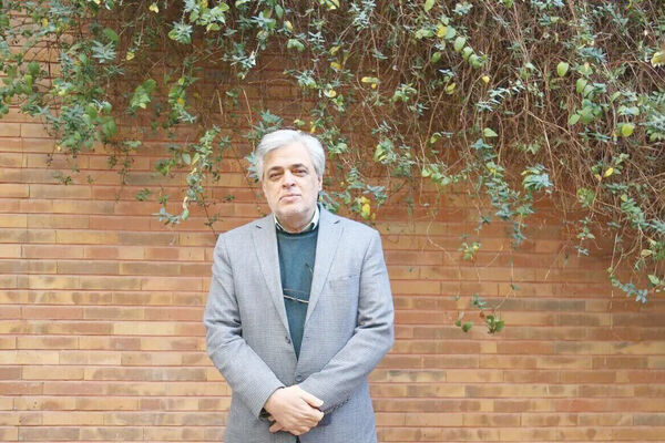 محمد مهاجری فعال سیاسی اصولگرا در گفت‌وگو با هم‌میهن تشریح کرد:  بودجه حداقلی برای دستگاه‌های تحمیلی