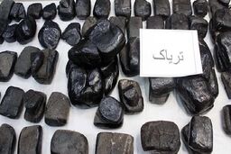 کشف ۹۳.۵ کیلوگرم تریاک در کامیونت در محورهای مواصلاتی یزد