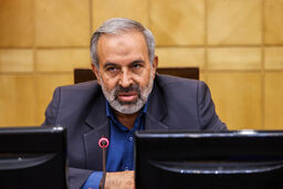 نماینده مجلس:‌ رفتارهای افراطی فرصت توسعه را از کشور می‌گیرد