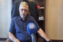 غلامحسین کرباسچی:  کشور نیاز به سامان ساختاری دارد 

