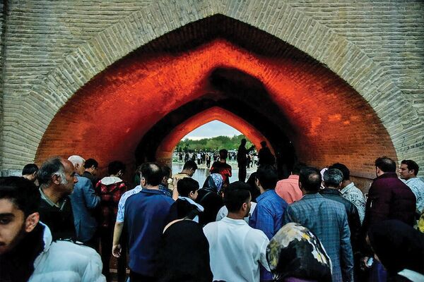 برای ارسال پیامک‌‏های حجاب ضوابط قانونی داشته‌اند/گفت‏‌وگوی هم‌‏میهن با مهدی جمالی‌نژاد استاندار اصفهان درباره ارسال پیامک‏ به زنان و حواشی پروژه‏‌های انتقال آب که در ماه‌‏های اخیر دوباره بحث‏‌برانگیز شده است