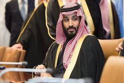 خبرگزاری عربستان: بن‌سلمان با فرمانده سنتکام درباره اوضاع منطقه و تلاش‌ها برای کاهش تنش دیدار کرد