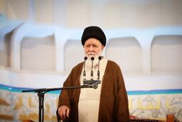 علم‌الهدی: افرادی را به صحنه می‌آورند تا ناکارآمدی‌ها را به گردن دولت شهید بیندازند 