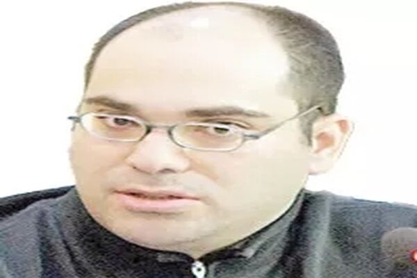 عشق وافر استاد به ایران