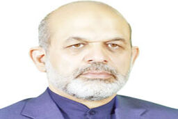 به گفت‌‎و‌گو با همه احزاب قانونی معتقدم