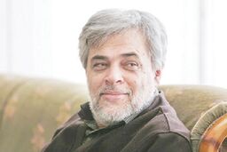 واکنش محمد مهاجری به تلاش‌ها برای خروج ایران از NPT : خودتان را سرکار می‌گذارید 