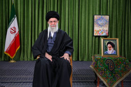 رهبر انقلاب: اصرار برخی از دولت‌های قلدر برای مذاکره، به منظور حل مسائل نیست، بلکه برای تحکّم و تحمیل توقعات خودشان است