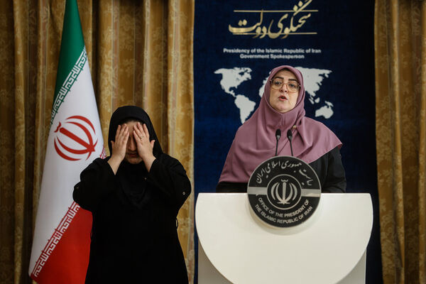 بررسی طرح جدید تندروها و موضع‌گیری سخنگو/دولت برای حجاب بودجه نمی‌دهد