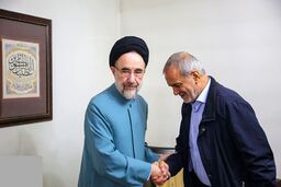 دو خرده‌روایت از مصدق و خاتمی برای پزشکیان