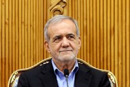 دیدار پزشکیان و رئیس‌جمهور پاکستان در اسلام‌آباد