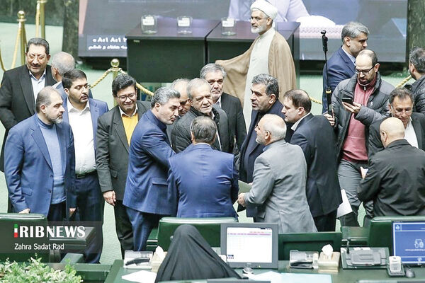 تبعیت از رهبـری یا تضعیف دولت؟بررسی تلاش نمایندگان برای استیضاح وزرای دولت مسعود پزشکیان