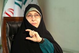 انسیه خزعلی: در جنگ اخیر زنان در صف اول جنگ حضور داشتند 