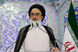 معرفی یزیدیان زمان از سوی امام جمعه قم: همه آنها قاتلان و عاملان ظلم به امام حسین هستند
