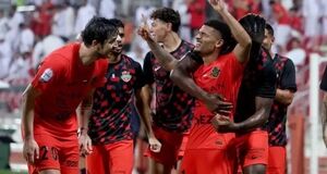 آتش‌بازی آزمون در پیروزی ۲ بر صفر شباب‌الاهلی مقابل العین