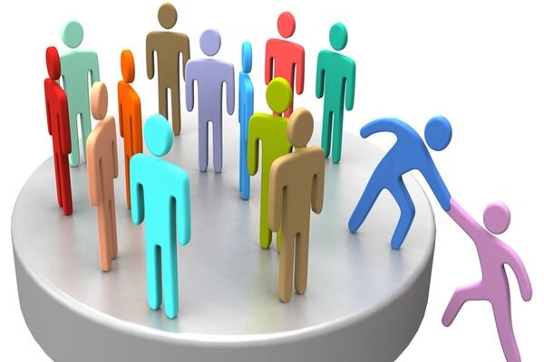 نماینده مطالبات کدام سو؟