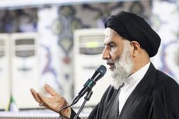 تعبیر امام جمعه اهواز از جنگ ایران و اسرائیل: چاقوکشی کردند و اوباش‌بازی درآوردند، اما کتک خوردند و با دست خالی برگشتند