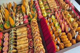 فینگر فود و سینی مزه؛ بهترین انتخاب برای پذیرایی تولد و مهمانی‌ها