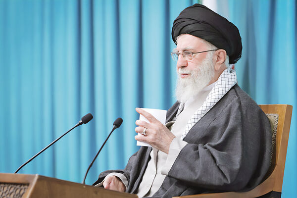 ضمن رد مجدد مذاکره با دولت آمریکا و تاکید بر تداوم غنی‌سازی/رهبری: سلاح هسته‌ای نمی‌سازیم