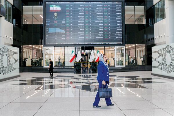 به سوی رکوردهای بیشتر؟/ کارشناسان همچنان رشد شاخص‌ها در آینده را محتمل می‌دانند