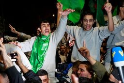 روزنامه اسرائیلی: ۲۵۰ زندانی فلسطینی محکوم به حبس ابد آزاد می‌شوند