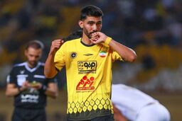 ستاره سپاهان با پرسپولیس به توافق رسید 