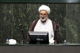 اتهام نماینده عضو جبهه پایداری به وزارت ارشاد