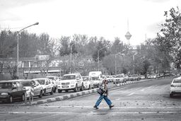متلک‌انداختن شوخی نیست خشونت است/زهرا بهروزآذر معاون امور زنان و خانواده رئیس‌جمهوری در گفت‏‌وگو با «هم‌‏میهن» از ناآگاهی مردان درباره انواع خشونت علیه زنان سخن گفت