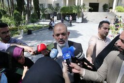 سردار وحیدی: تهدید و ترور دشمن خللی در اراده ملت ایران ایجاد نمی‌کند
