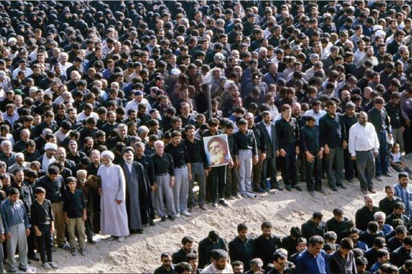از وحدت کلمه تا وفاق/ ارزیابی اصطلاح ملت و وحدت در سخنان بنیانگذار جمهوری اسلامی ایران