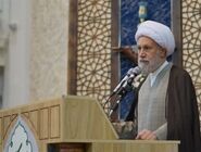 امام جمعه شیراز: اینکه به یک مرتبه قیمت دلار آنقدر زیاد شود، دست آمریکا و دشمنان در کار است